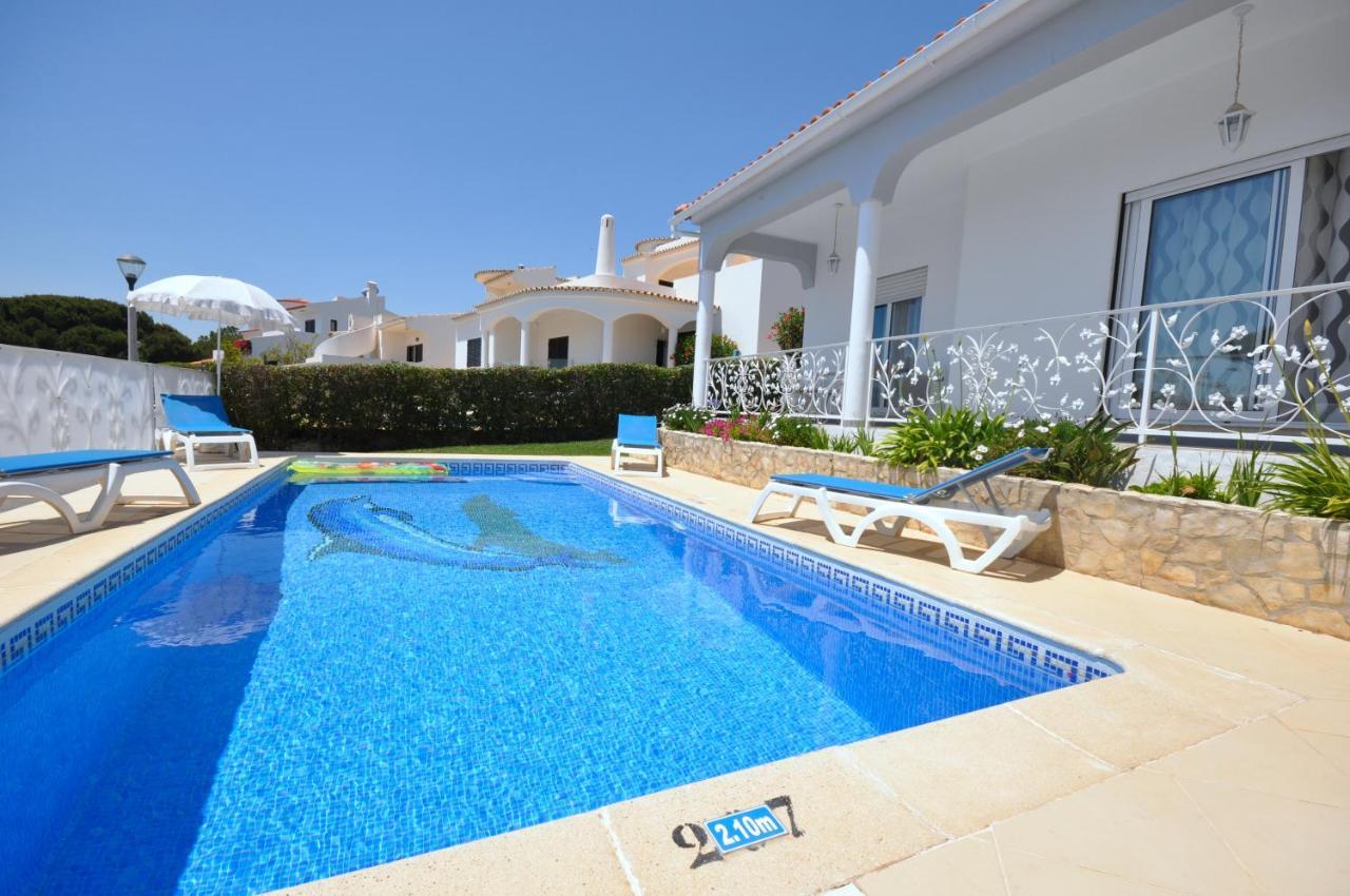 Well-Appointed Villa Is Situated In The Popular Resort Of Vilamoura Quarteira Zewnętrze zdjęcie