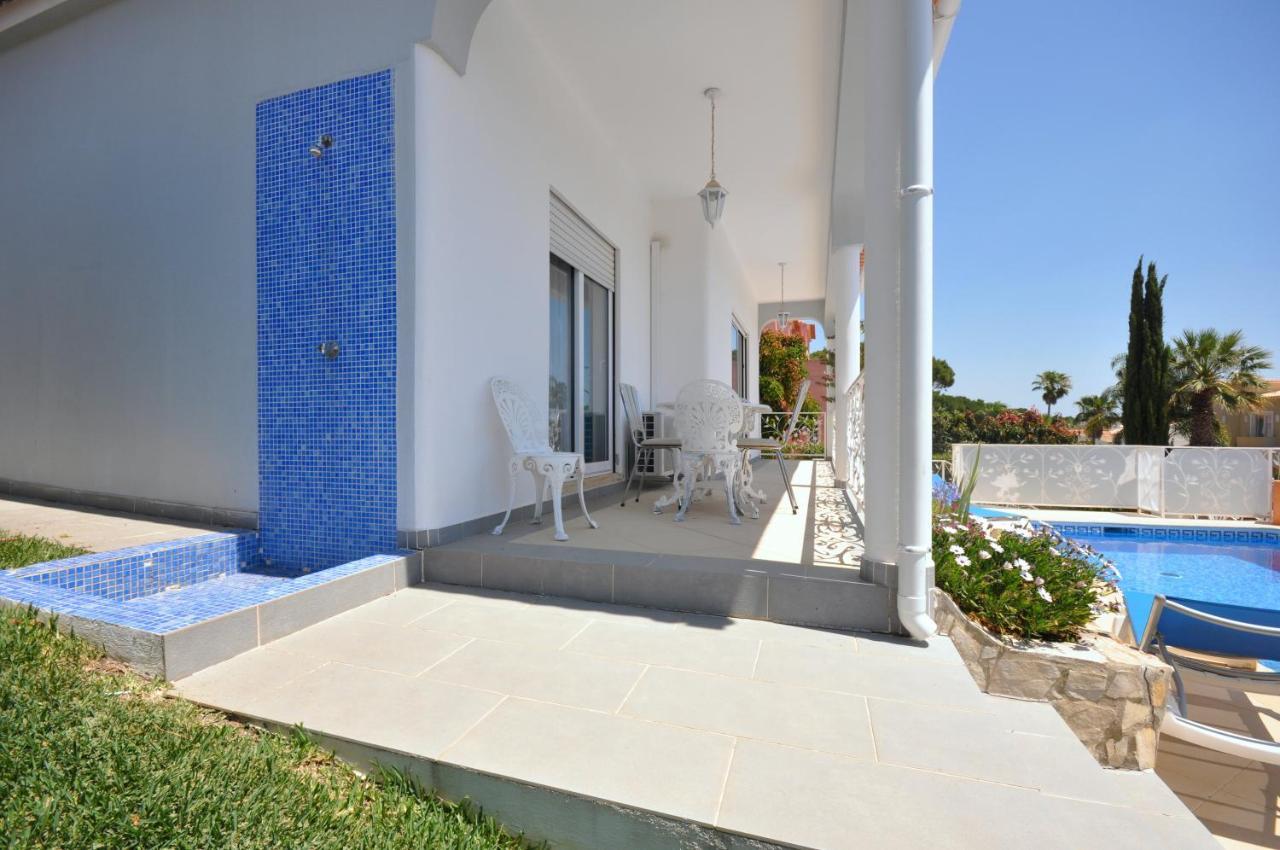 Well-Appointed Villa Is Situated In The Popular Resort Of Vilamoura Quarteira Zewnętrze zdjęcie